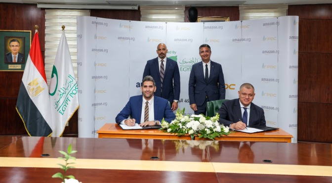 فاروق ومدير أمازون يشهدان توقيع اتفاقية تعاون لدعم التجارة الإلكترونية